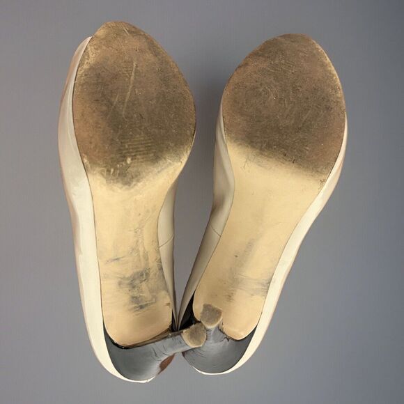 Guess Shoes Stiletto Dress High Heels Peep Toe Patches Nude Black Women 7.5 Twee - Picture 6 of 7